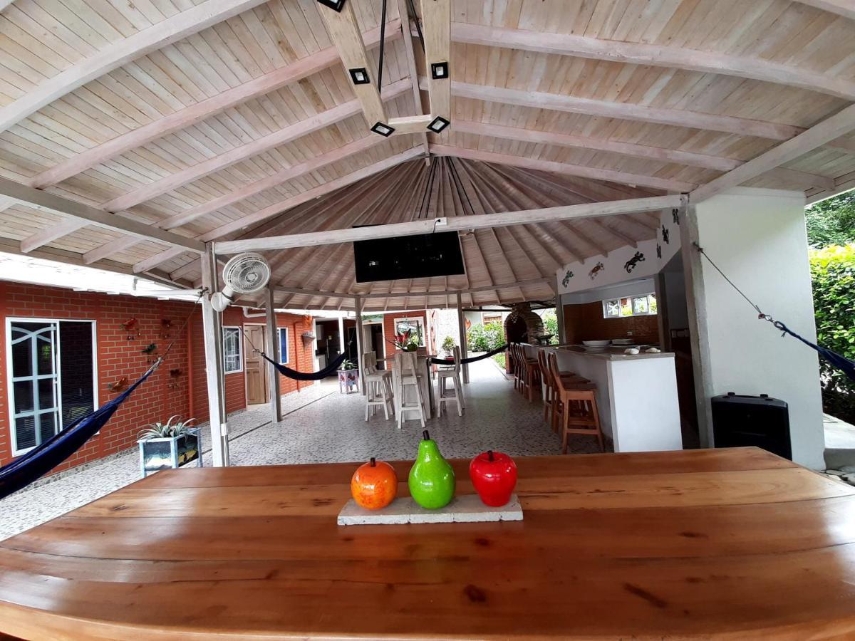 Hostal Bralgijon Capurganá エクステリア 写真