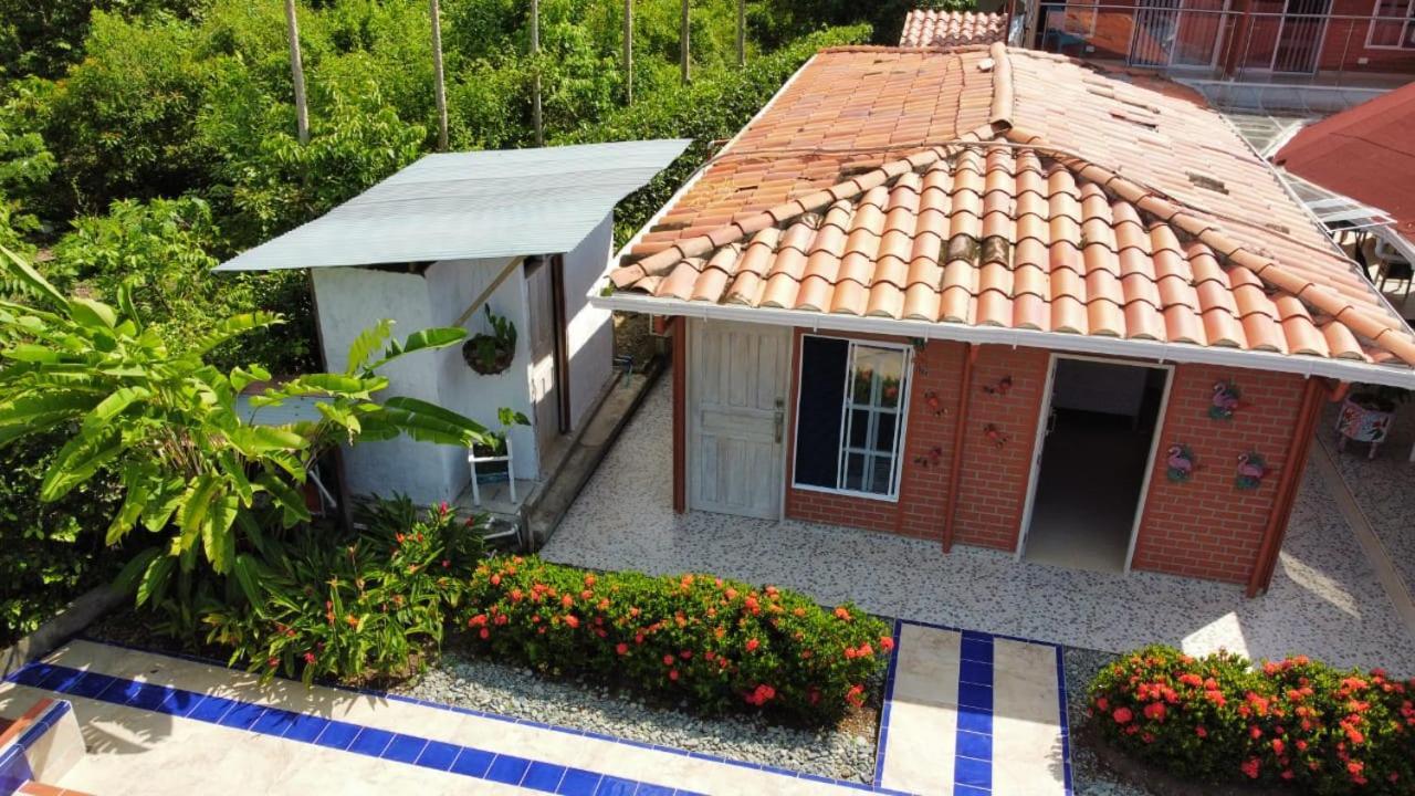 Hostal Bralgijon Capurganá エクステリア 写真