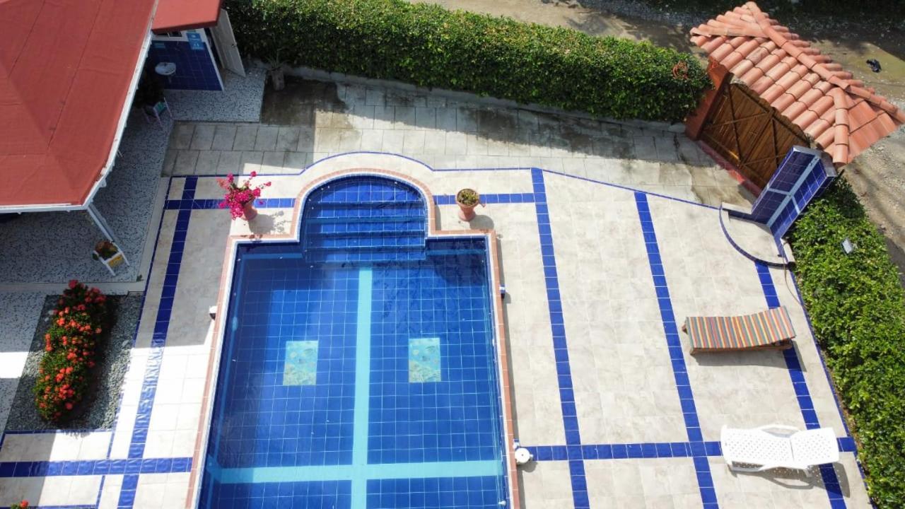 Hostal Bralgijon Capurganá エクステリア 写真