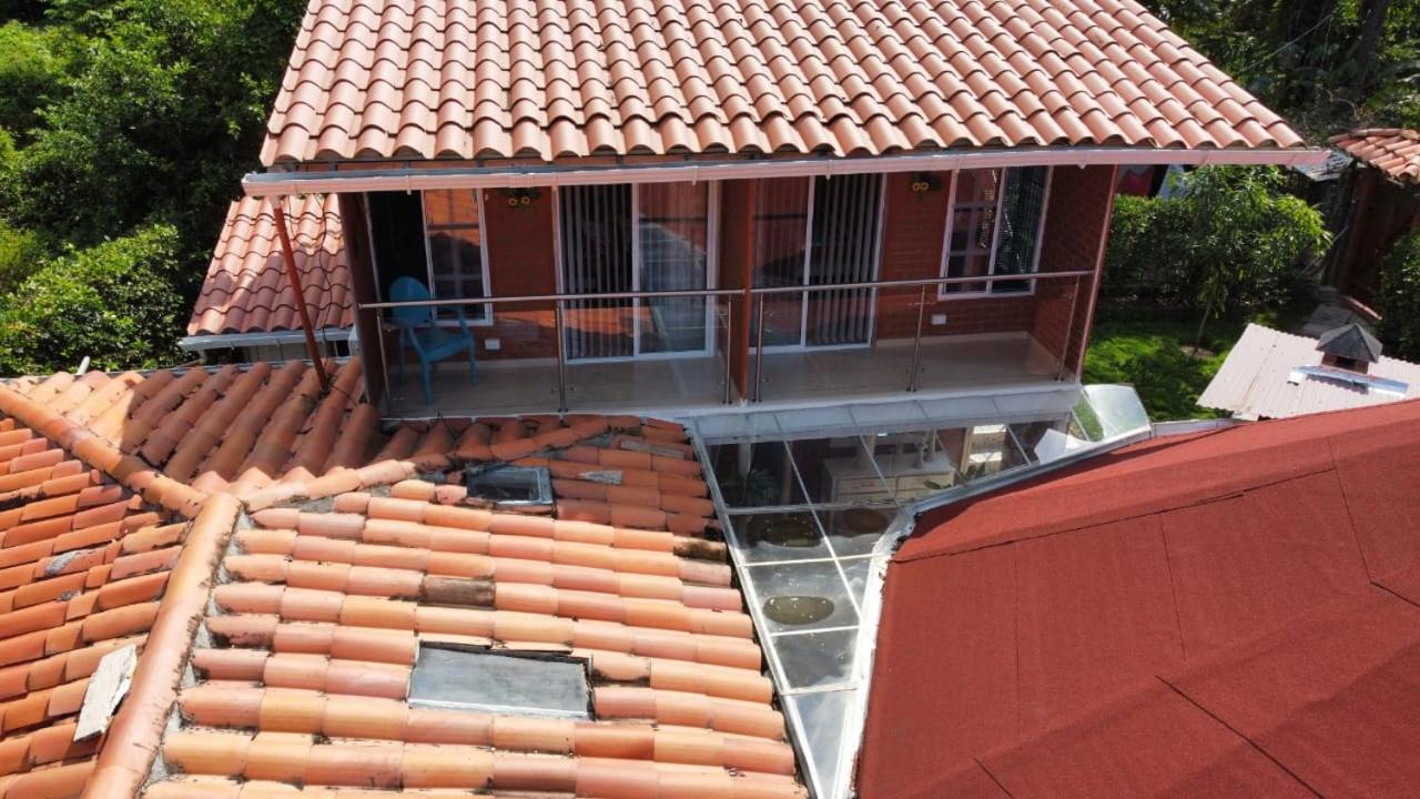 Hostal Bralgijon Capurganá エクステリア 写真